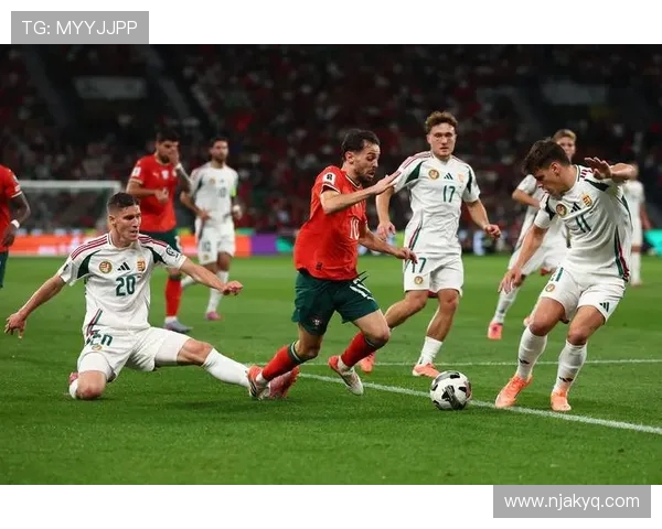 激烈对决！最新足球比赛精彩比分回顾，精彩瞬间一一呈现