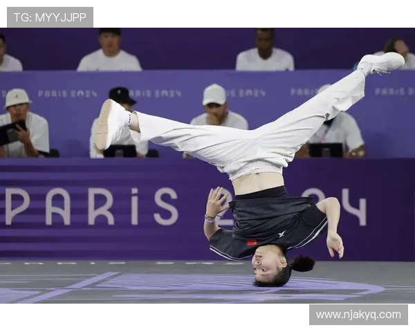 南京攀岩队在世界街舞大赛中的力量表现引发热议与赞赏