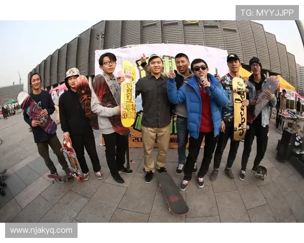 滑板灵活性大比拼上海滑板队荣登第八名引发关注