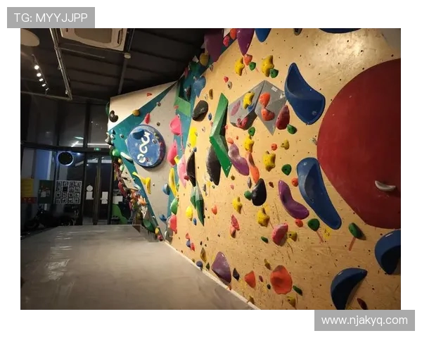 赛后复盘：上海攀岩队与重庆攀岩队的精彩对决与经验分享