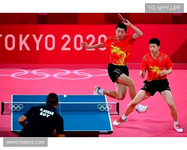 乒乓球技巧与战略解析 如何通过训练提升技术水平与比赛表现