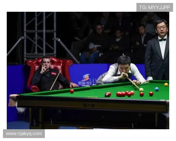 以台球为纽带探索技巧竞技与友谊融合的精彩运动世界